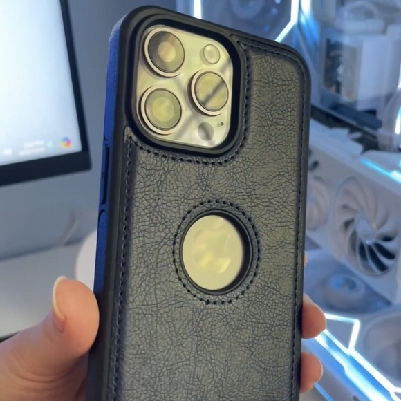 iPhone 16 Pro Case - Picture 2 of 3